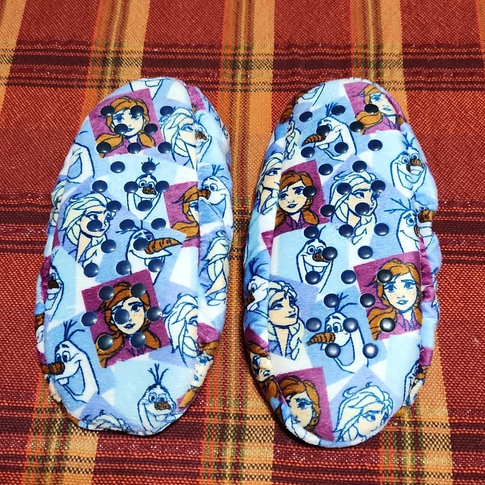 FROZEN SLIPPERS